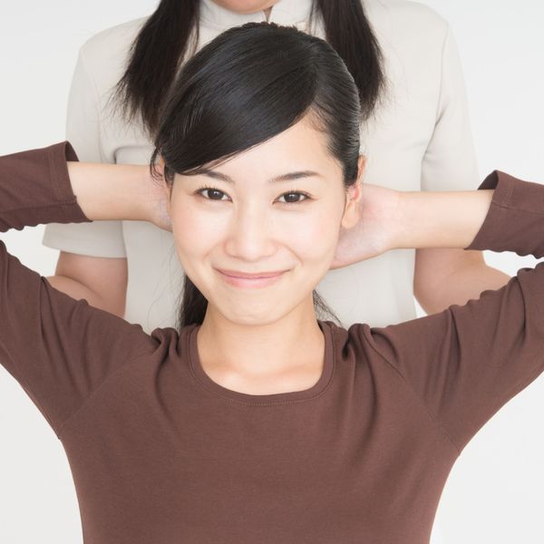 泉大津楽ちん整体院へ首のこりでお悩みの方はお越しください