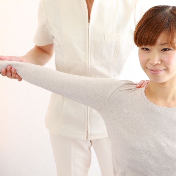 泉大津楽ちん整体院へ姿勢を改善されたい方はお越しください